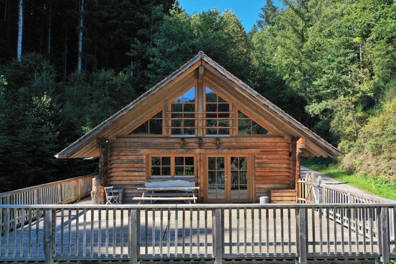 Schwarzwald Blockhaus - Sauna - Kamin - Mit Bettwaesche Und Handtuecher 스첸켄젤 외부 사진